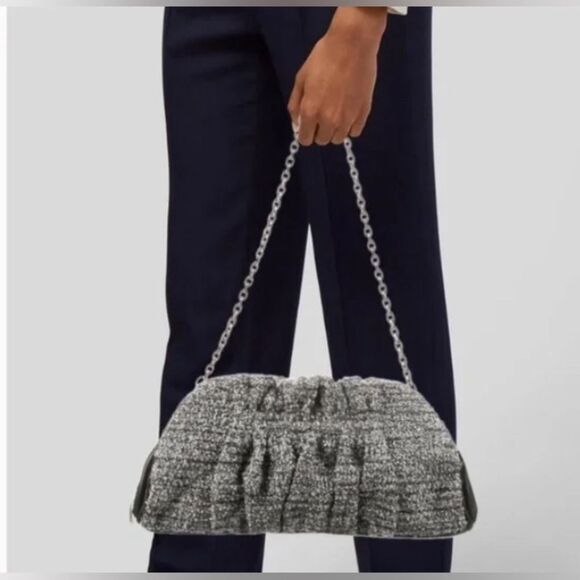 ⭐️👠👛 Henri Bendel Leather Trim Crescent *Tweed* Boucle Chain Tassel Bag ⭐️👠👛